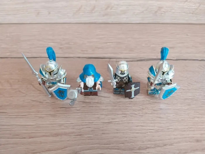 Figurines type lego 4 guerriers humains Warcraft - photo numéro 6
