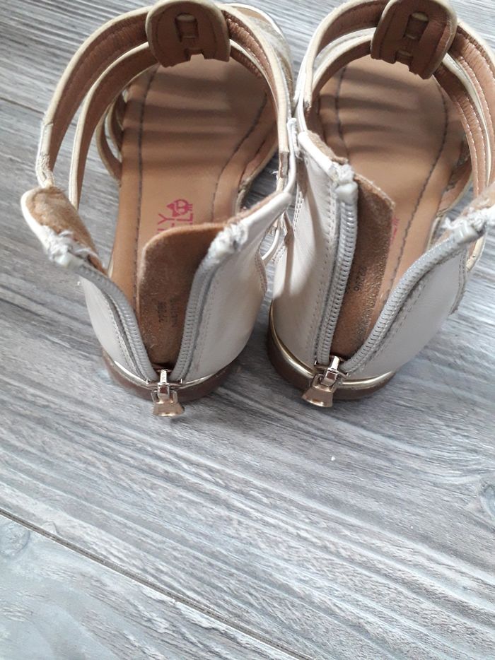Sandalette fille pointure 30 - photo numéro 2
