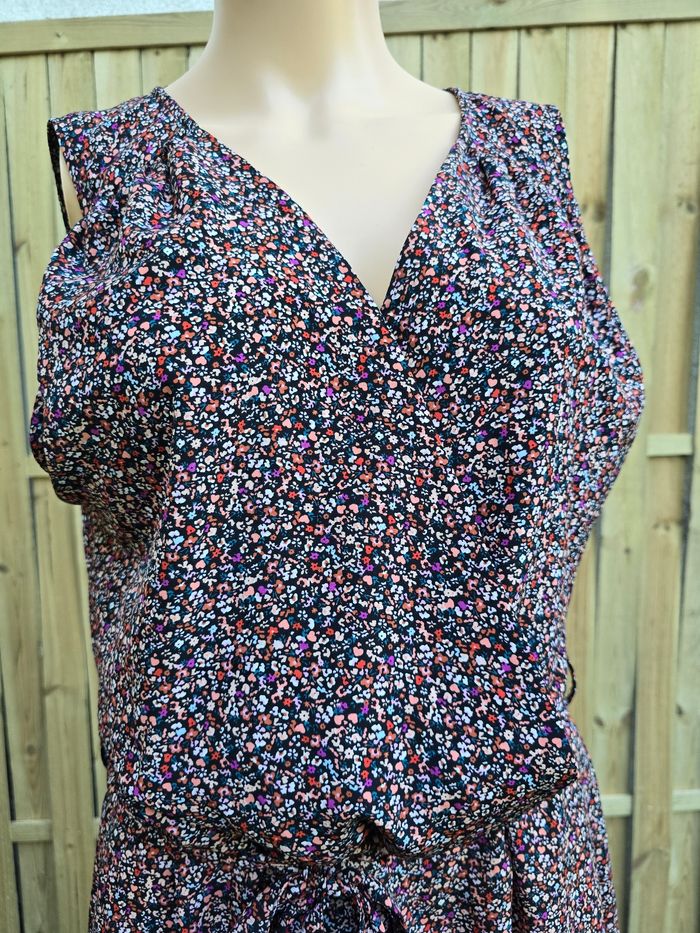 Robe motif liberty taille 44/46 - photo numéro 3