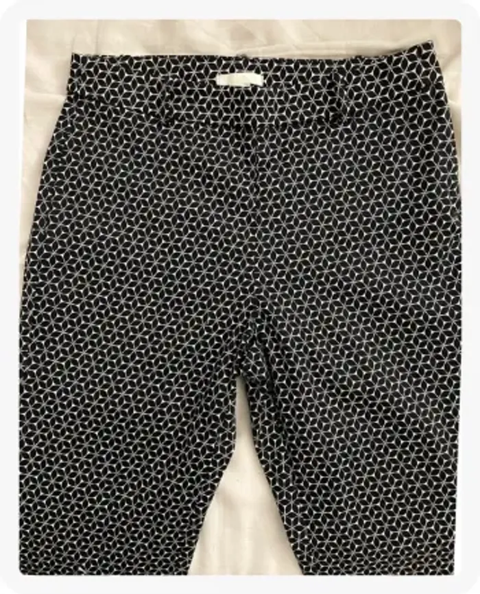 Pantalon imprimé graphique noir et blanc H&M - photo numéro 2