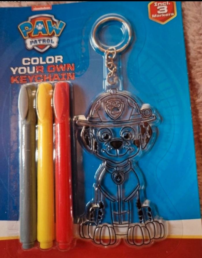 Porte clé à colorier pat patrouille