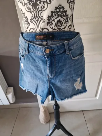 Short en jean taille 40 clockhouse