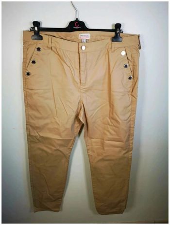 C33 pantalon simili beige Cortefiel 46
