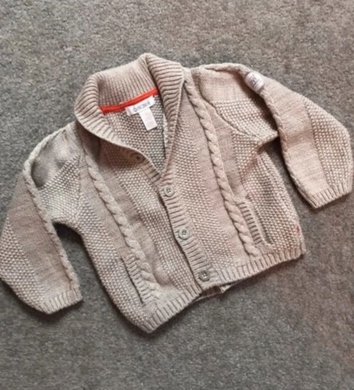 Gilet Obaïbi 9 mois - photo numéro 2