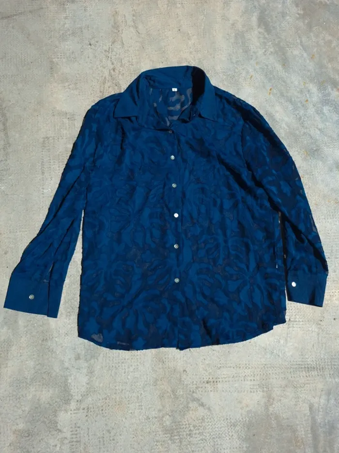 Chemise à bouton transparente bleu