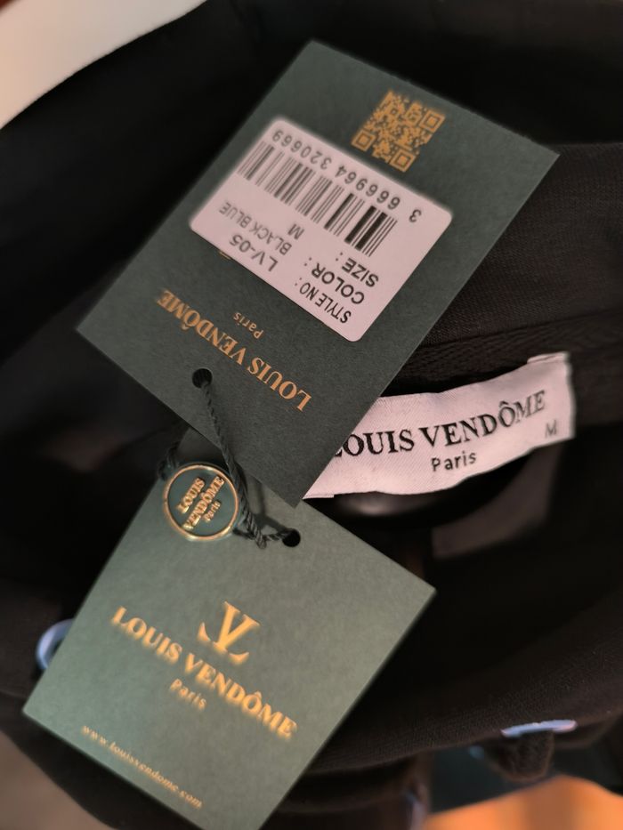 Hoodie Louis Vendôme neuf - photo numéro 9