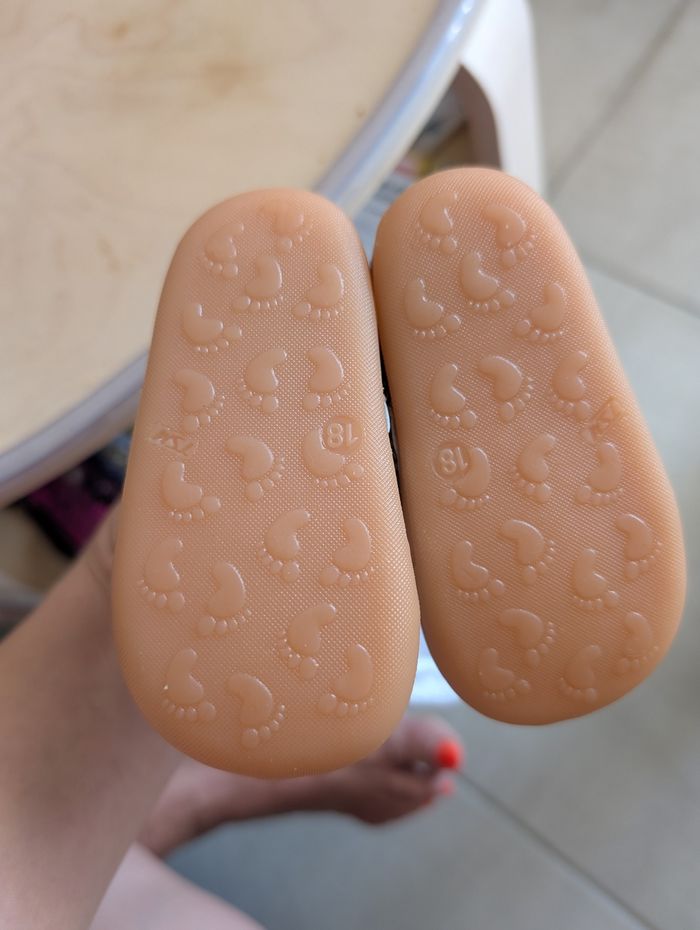 Chaussures bébé babybotte 18 - photo numéro 3