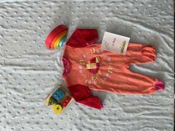 pyjama grenouillère en velours orange et rouge impression devant 12 mois tissaia