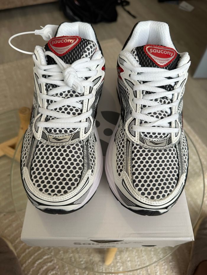 Basket de marque Saucony en 42