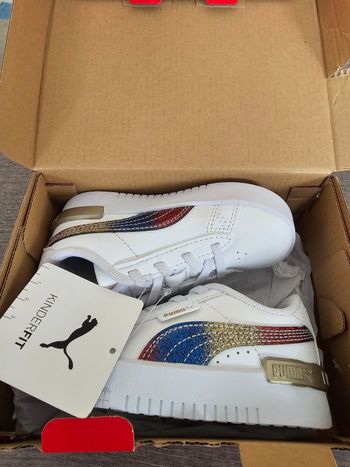 Chaussures arc en ciel puma neuve pointure 34