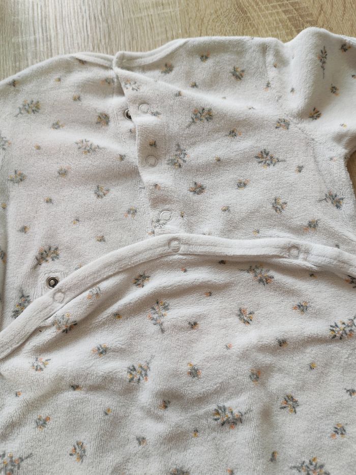 Pyjama bébé une pièce Kiabi – 12 mois - photo numéro 5