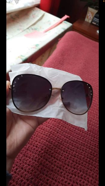 Lunette de soleil femme