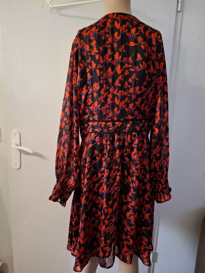 Robe andy&lucy paris taille 38 en très bon état - photo numéro 3