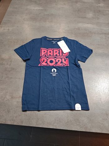 Tshirt 8 ans paris 2024