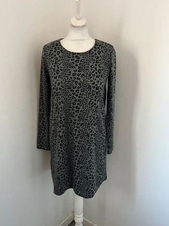 Robe motif léopard gris noir esmara M