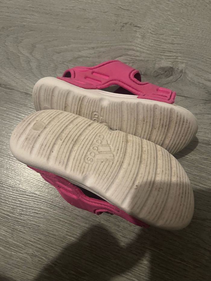 Sandales rose et blanches Adidas fille 23 - photo numéro 2