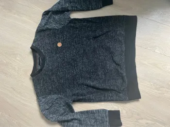 Pull ras de cou