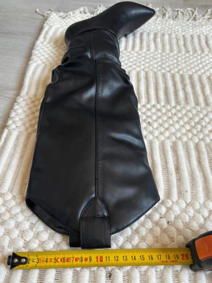 Bottes noires à talons taille 36 - photo numéro 10