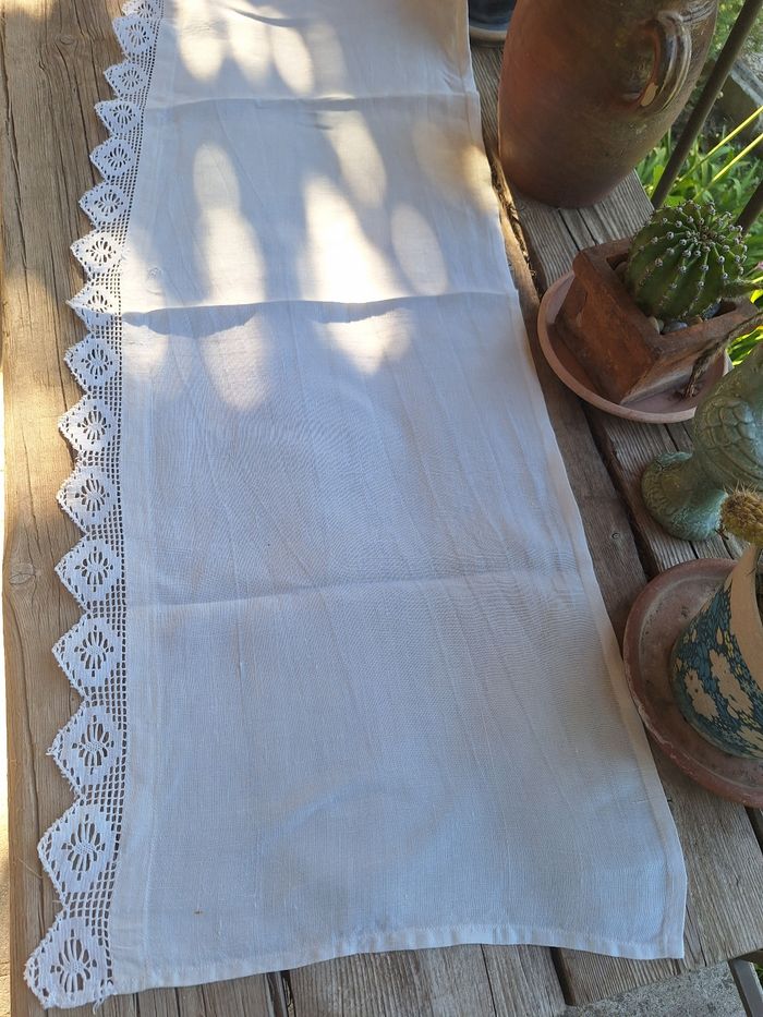 Chemin de table shabby dentelle ancienne - photo numéro 3