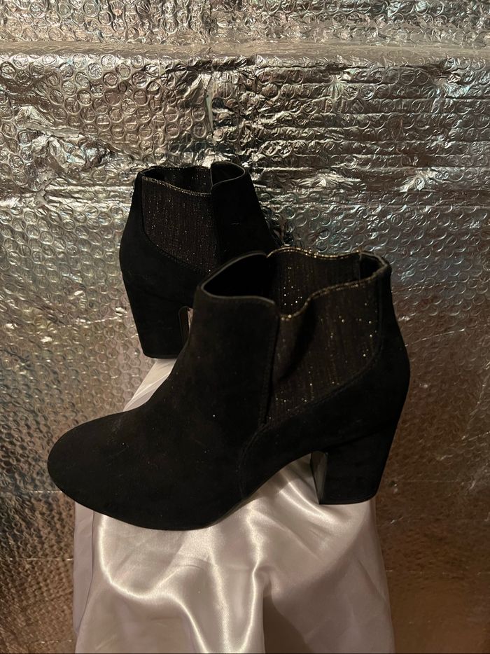 Paire bottines à talons taille 41 Grands Boulevards