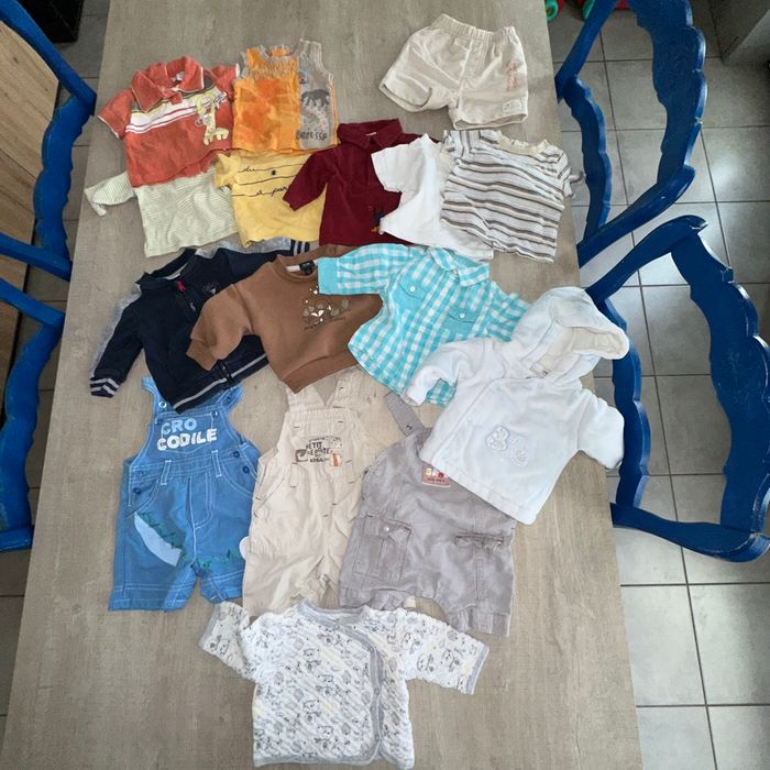 Lot vêtement bébé 1 mois