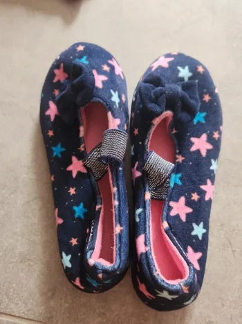 Chaussons taille 31 isotoner