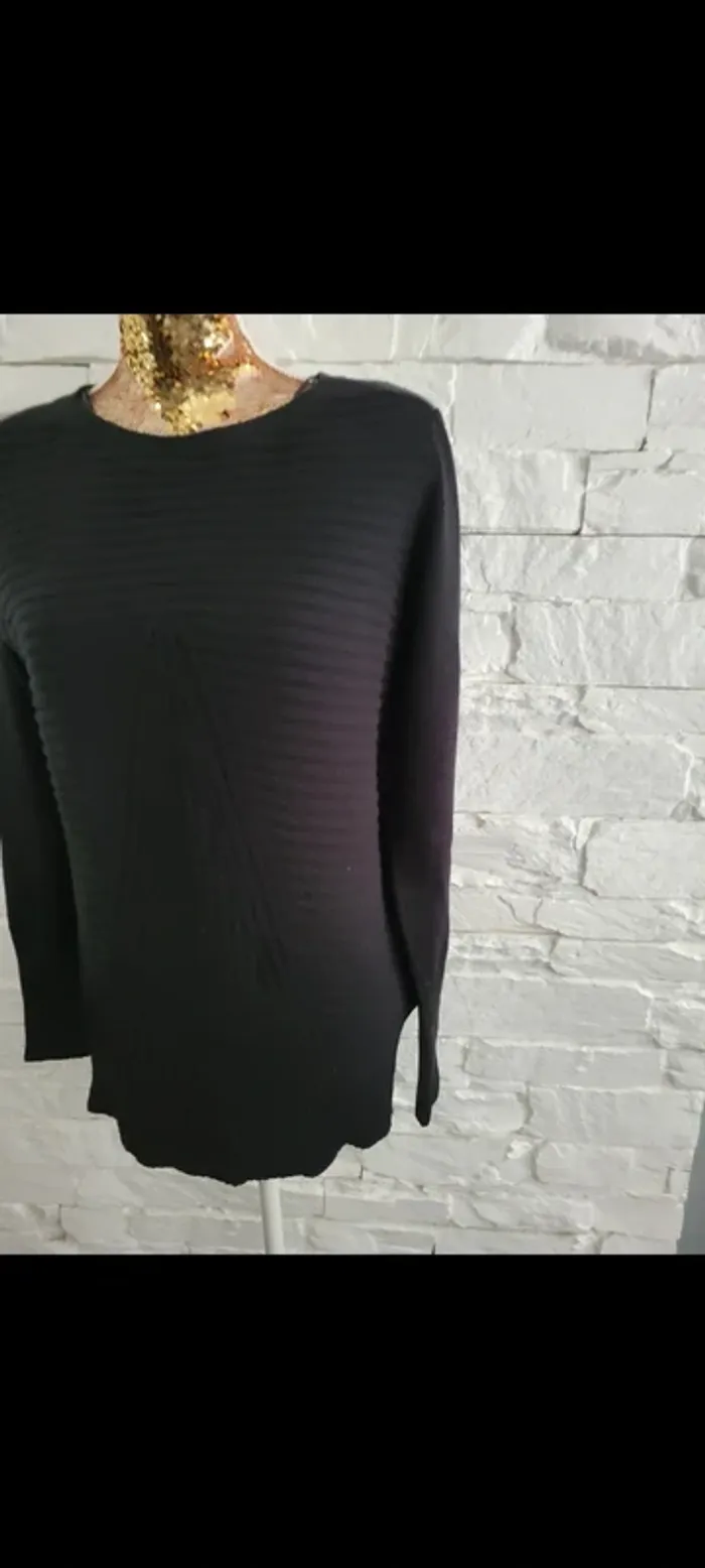Pull noir 46 - photo numéro 3