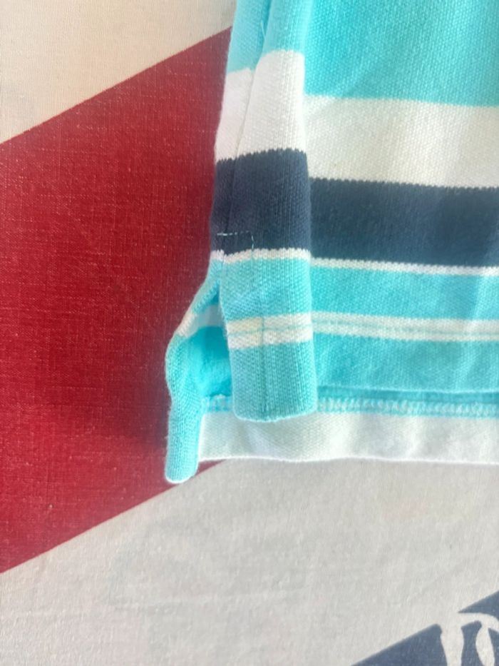 Polo Tommy Hilfiger taille L/XL blanc liserés bleu col V ouvert - photo numéro 5
