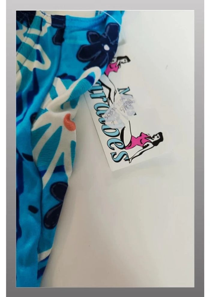 Maillot de bain une pièce avec des fleurs Miss Caraibes Taille 2 - photo numéro 3