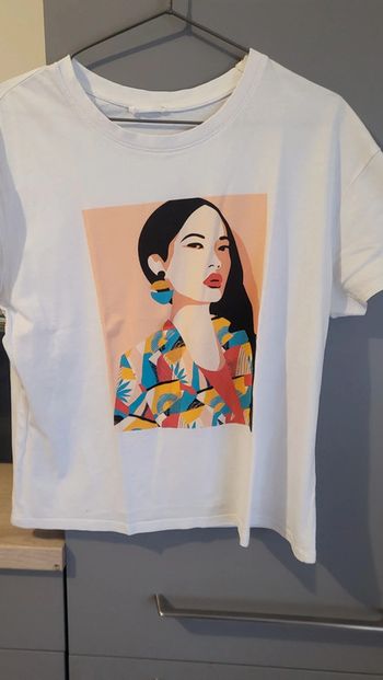 Tshirt CacheCache T.42
