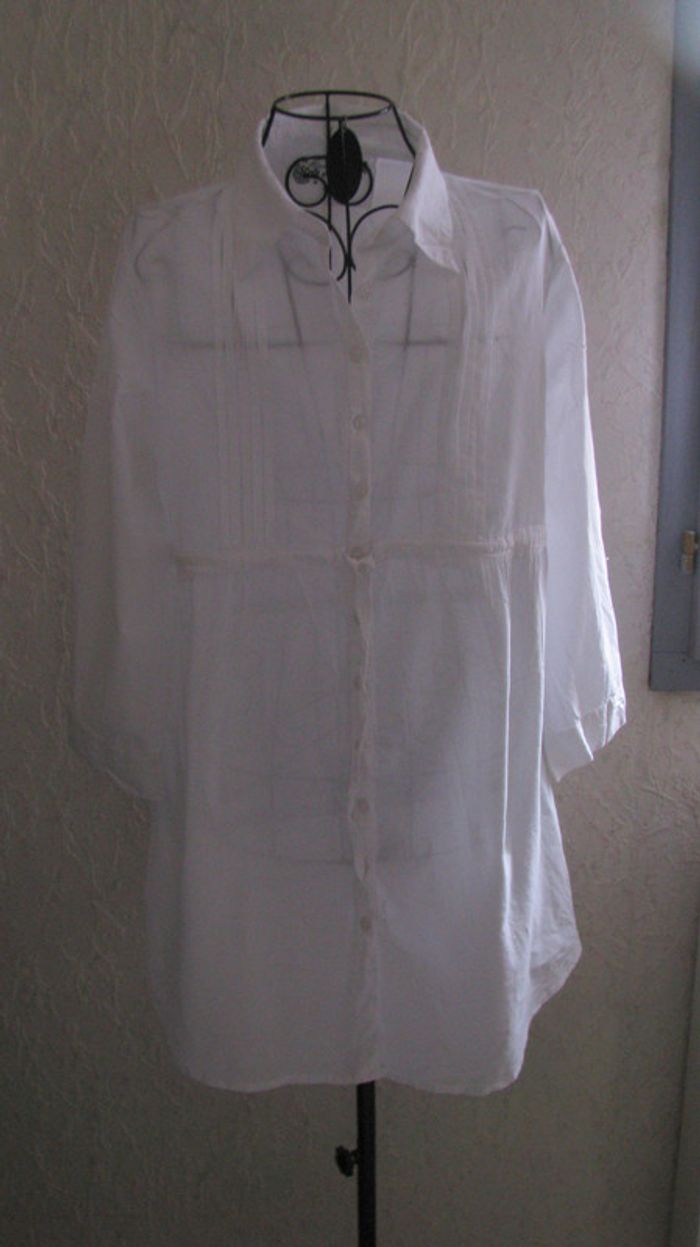 chemise blanche taille 4