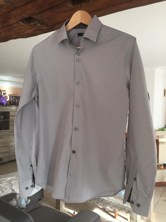Chemise grise taille M marque Celio