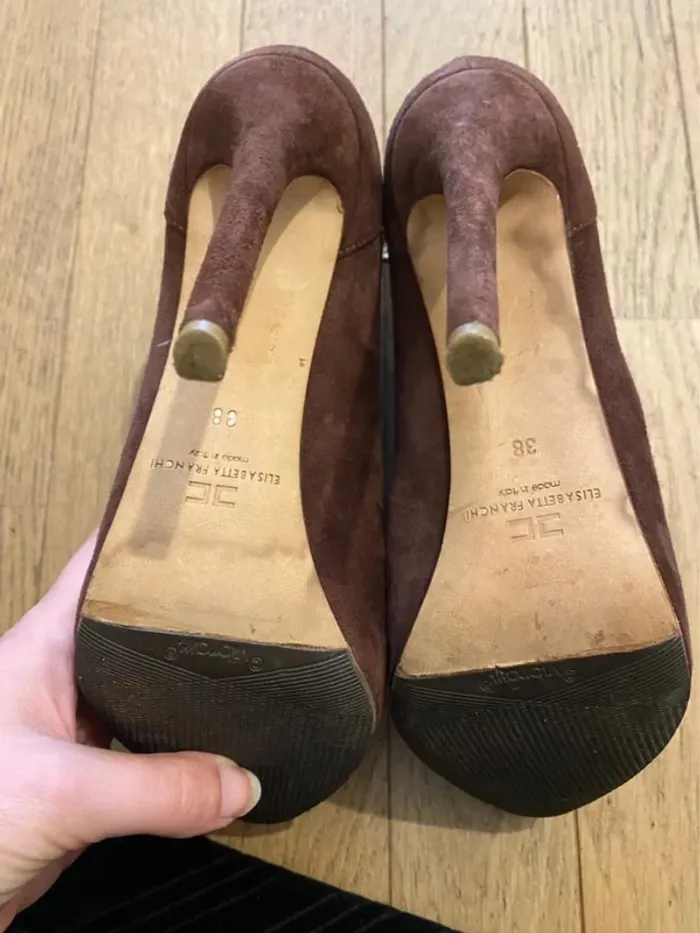 Bottines en daim marron Elisabetta Franchi taille 38 - photo numéro 8