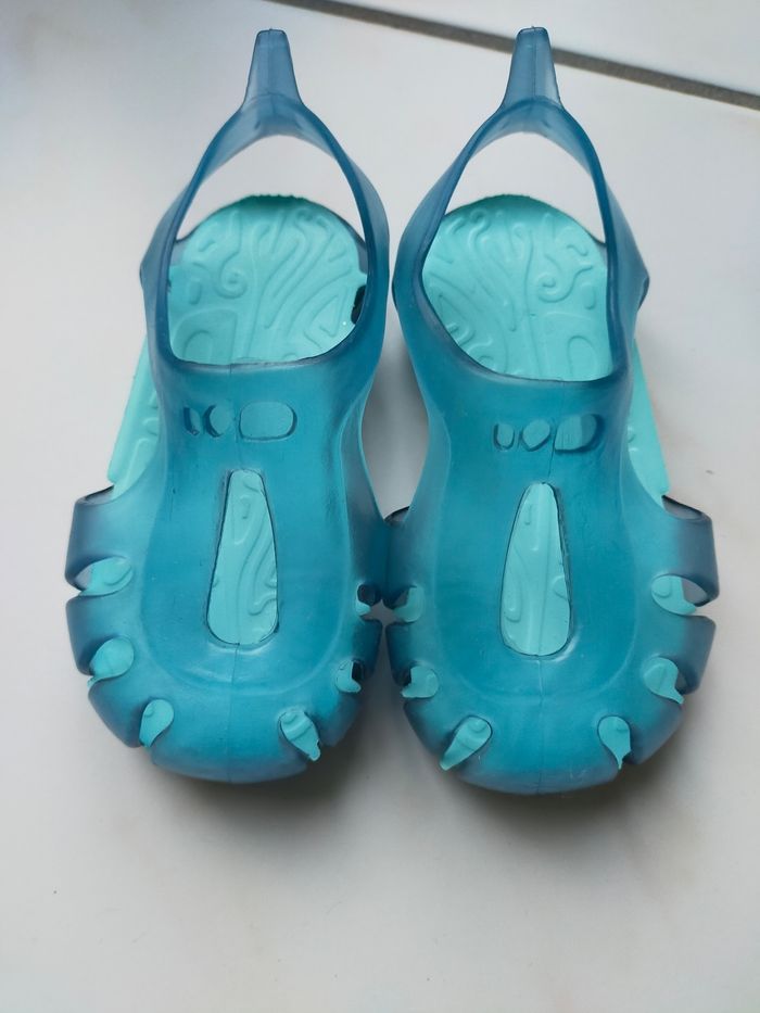 Chaussures de piscine