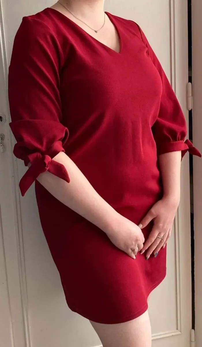 Robe  rouge  bordeau - photo numéro 6