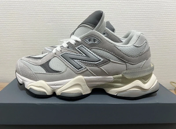 New Balance 9060GRY  taille 40