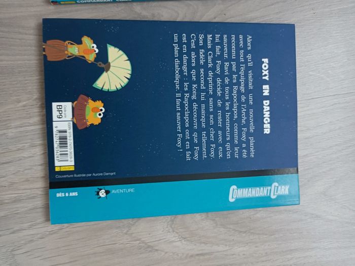 Lot de 3 livres Commandant Clark-1 Un passager bien encombrant/2 Le bal de l'espace/3 Foxy en danger - photo numéro 12