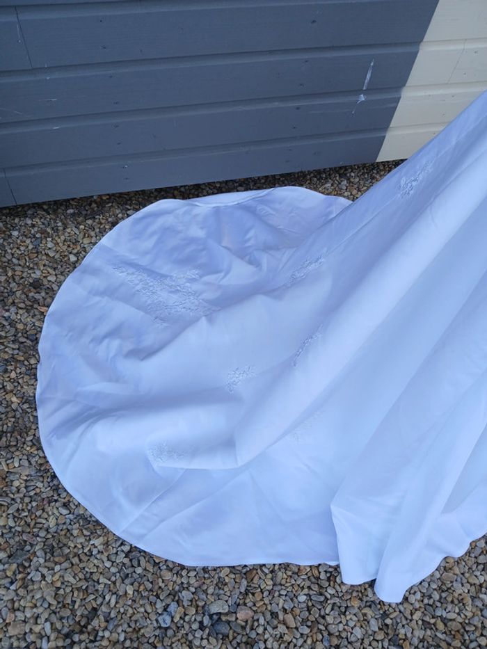 robe de mariée taille 38/40 - photo numéro 9