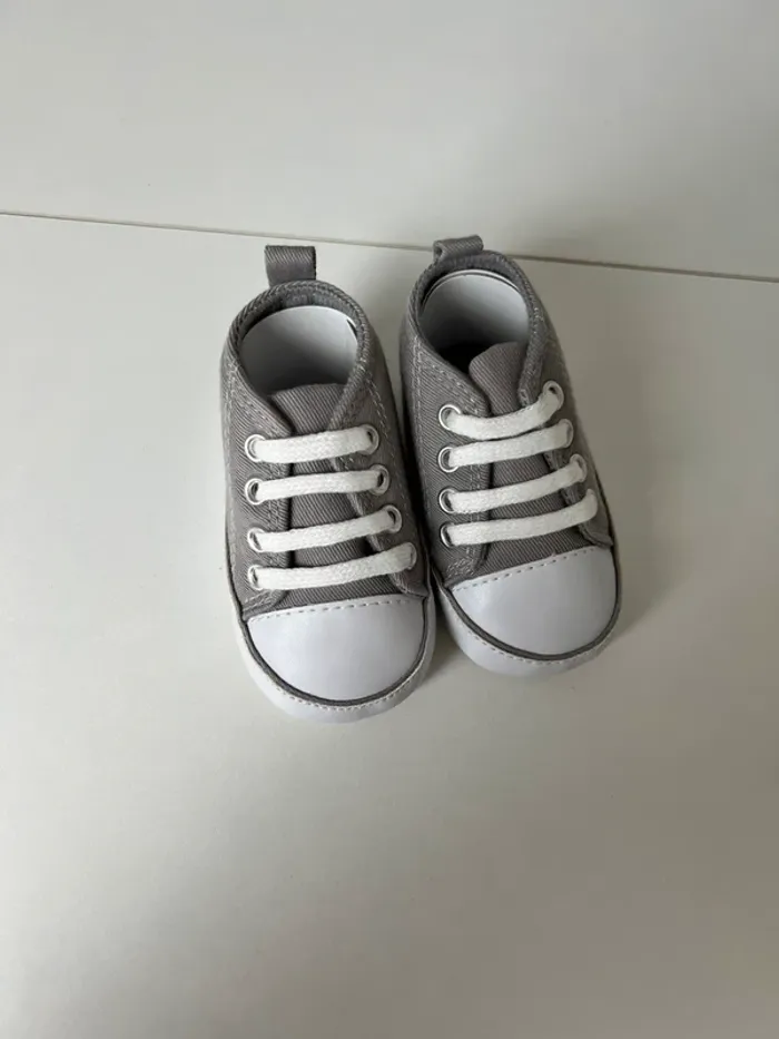Chaussures bébé 6/9 mois
