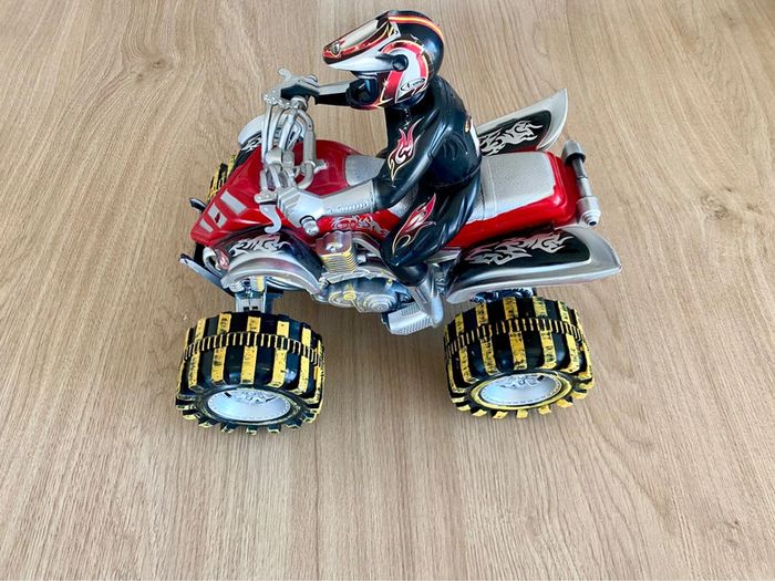 Quad avec musique