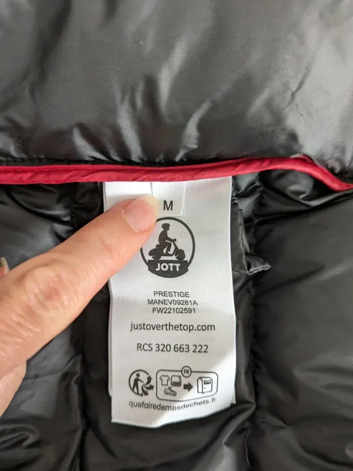 Doudoune avec capuche détachable - JOTT - taille M - photo numéro 9