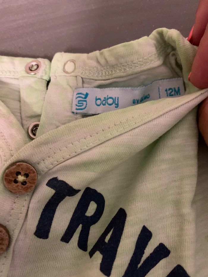 Tee shirt vert petant - photo numéro 3