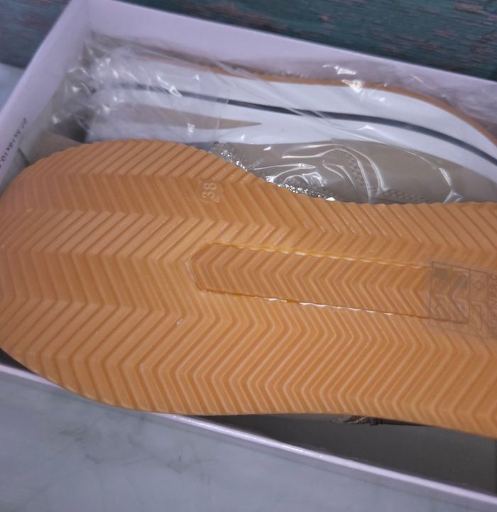 Baskets femmes tendances - Taille 38 - NEUVES 🌟 - photo numéro 4