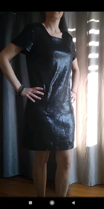 Robe noir à sequins