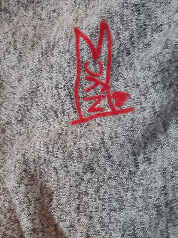 Pull léger, gris chiné, manches longues, LH, taille 12 ans - photo numéro 2