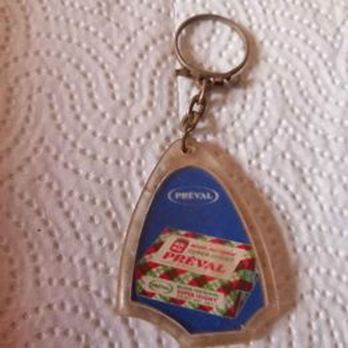 Ancien porte clé Préval - photo numéro 3