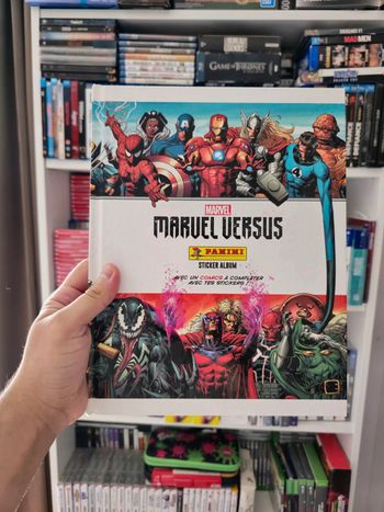 Panini Marvel Versus Stickers Album