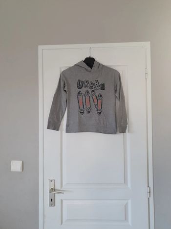 Sweat à capuche garçon 8 ans LC4