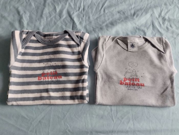 Bodies Petit bateau taille 12 mois - photo numéro 4