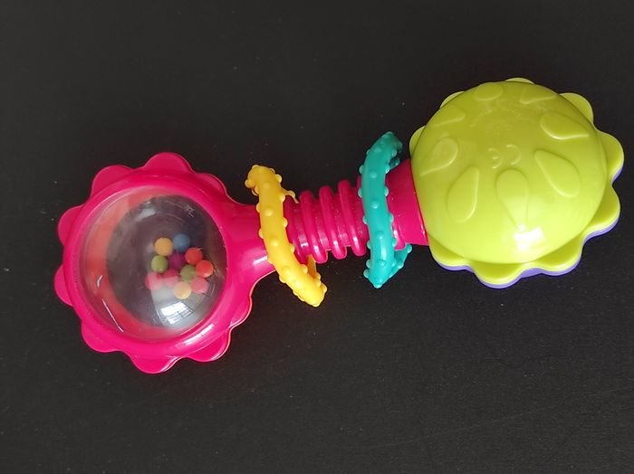 Petit hochet bébé – garçon ou fille – multicolore - photo numéro 3